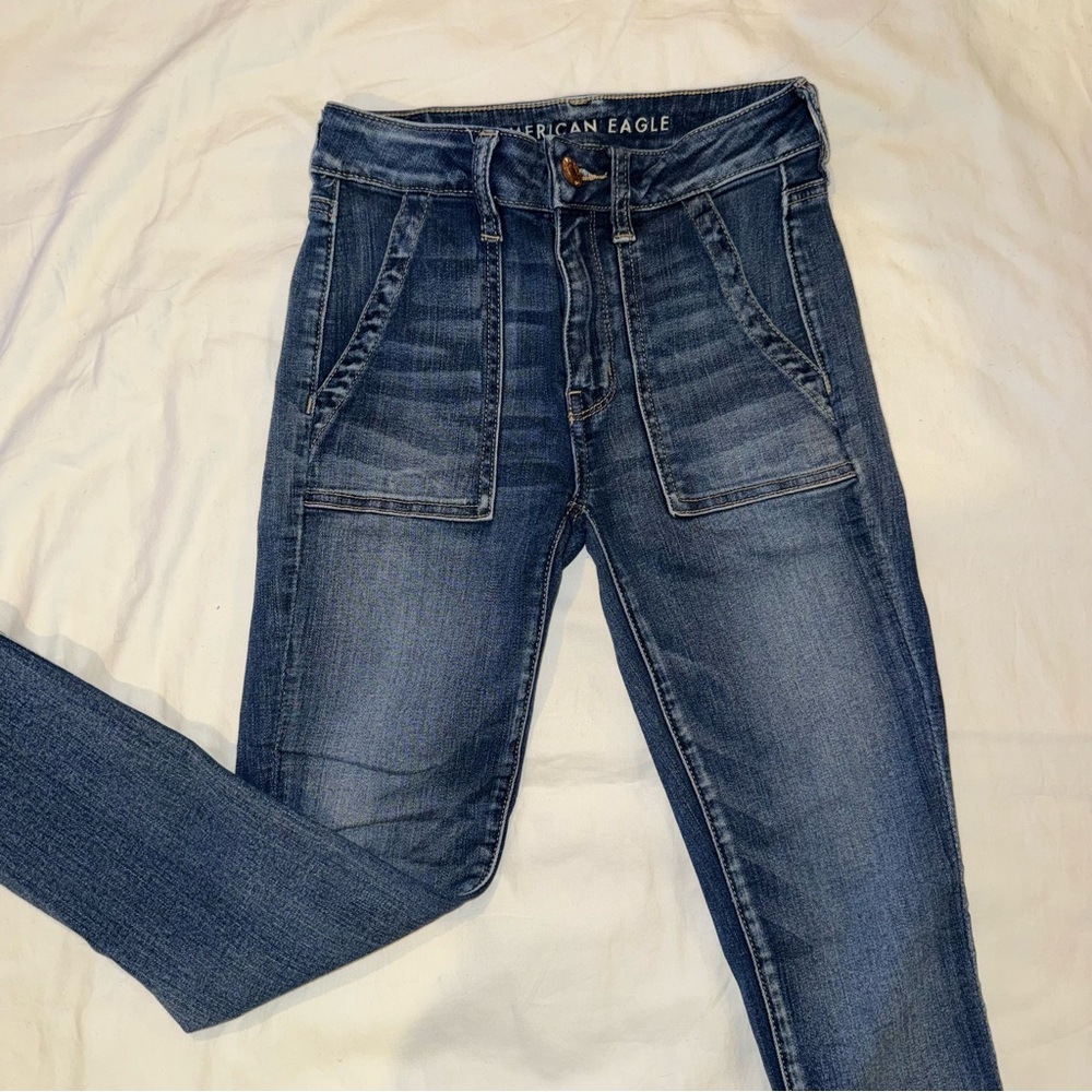 American Eagle High rise jegging cropped jean